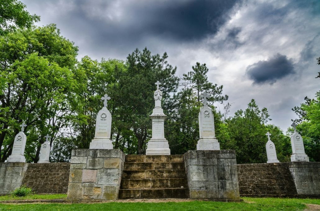 ¿Deben acudir los niños a tanatorios y cementerios?
